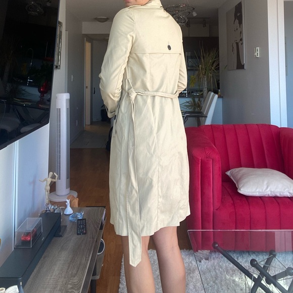 Brand new coat, worn once - Picture 5 of 5